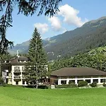 Hotel Bad Serneus Alpentherme 3*